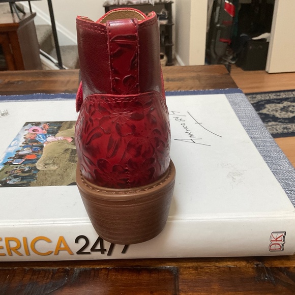 Booties - Picture 7 of 7